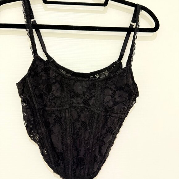 Body - Crop - Picture 2 of 3